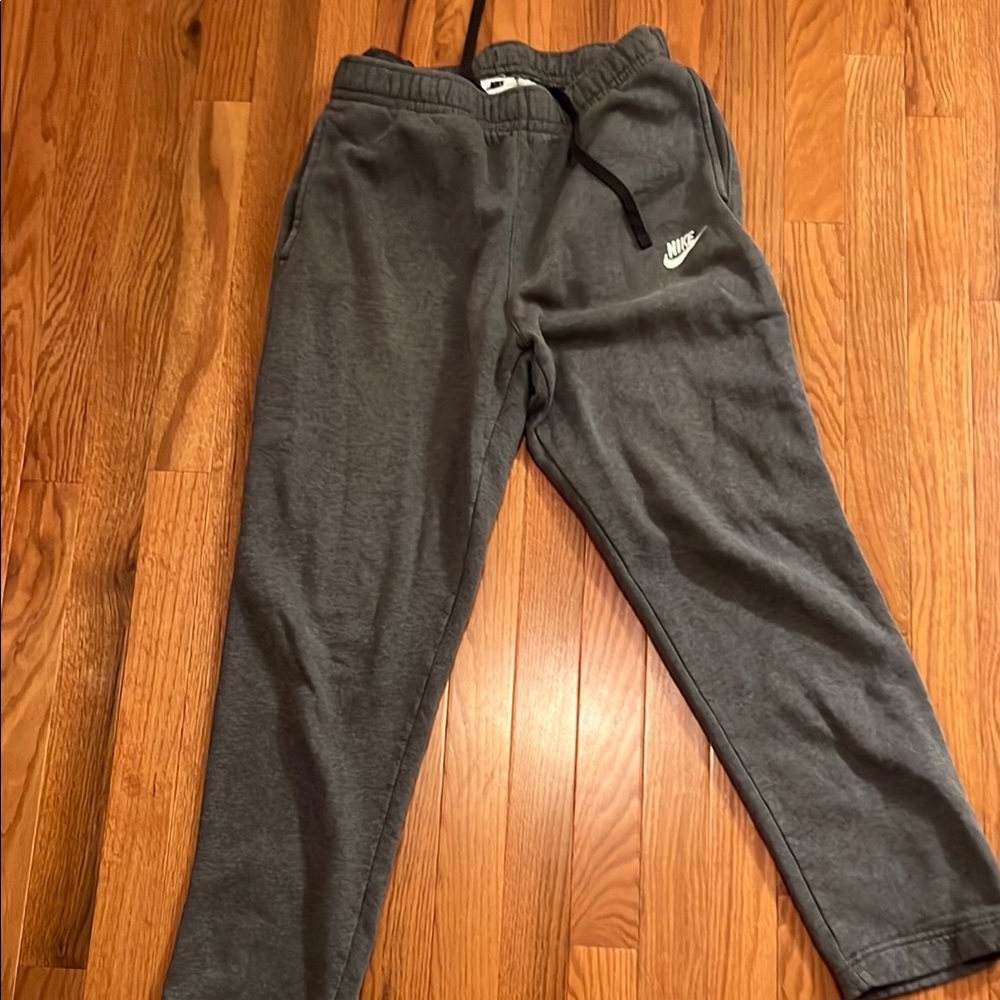 Nike Gray Sweatpants Comfortable Athleisure Wear
